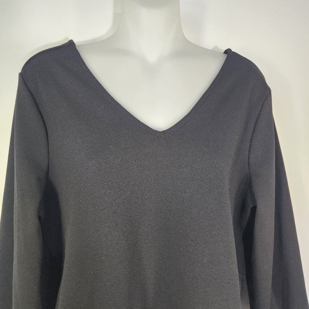 Chico's Top Size 1 Medium Women's Blouse Bow Split Back 3/4 Sleeve Career Knit - Picture 3 of 10